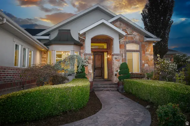 1203 W Makiya Cir, South Jordan, UT 84095 - #2