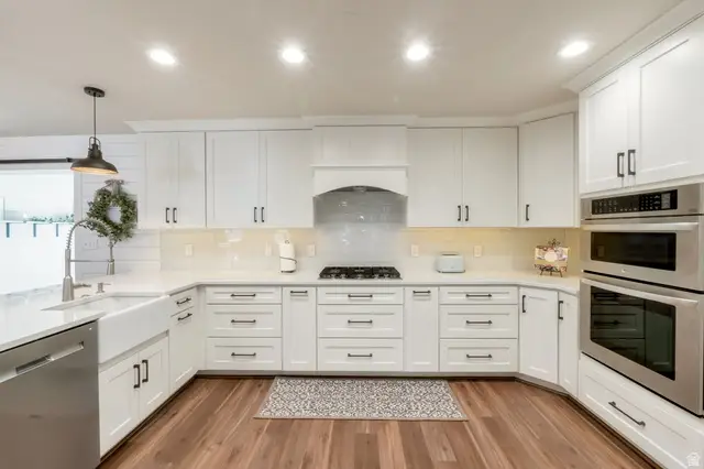1470 E Shoshone Ave, Sandy, UT 84092 - #2