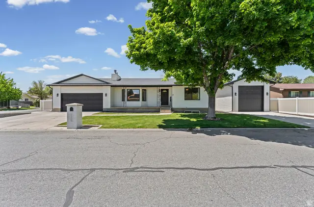 9712 S Stonehaven St, South Jordan, UT 84009 - #1