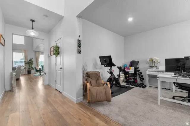 1581 W Brushline Ln, South Jordan, UT 84095 - #3
