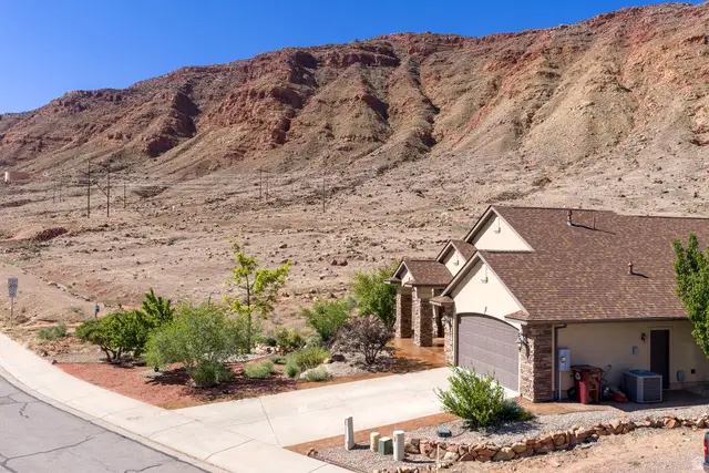 529 Doc Allen Dr, Moab, UT 84532 - #1