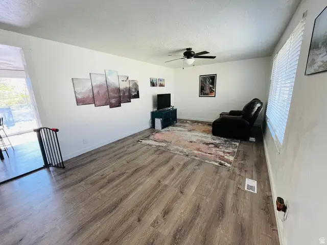 988 N Smith Dr, Price, UT 84501 - #3