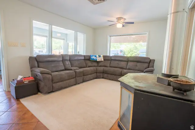 186 W Center St, Moab, UT 84532 - #3