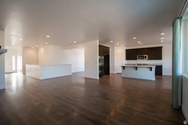1372 S Homestead Ln, Syracuse, UT 84075 - #3