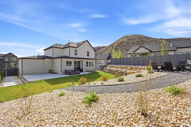 1728 W Royal Cir N, Lehi, UT 84048 - #3
