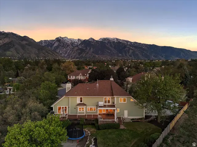 8318 S Ridge Point Rd, Sandy, UT 84093 - #2