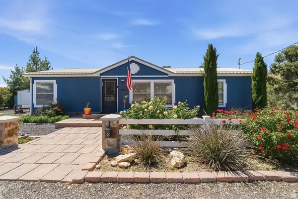 327 N Lodge Rd, Central, UT 84722