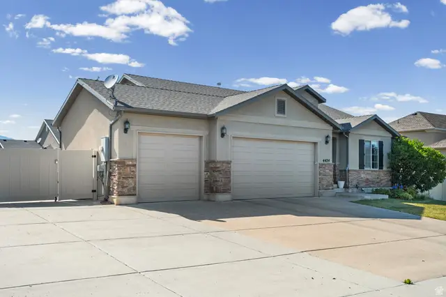 4424 S Valle Verde Dr, West Valley City, UT 84128 - #3
