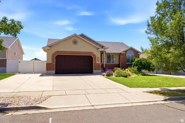 955 W 25 N, Clearfield, UT 84015 - #2