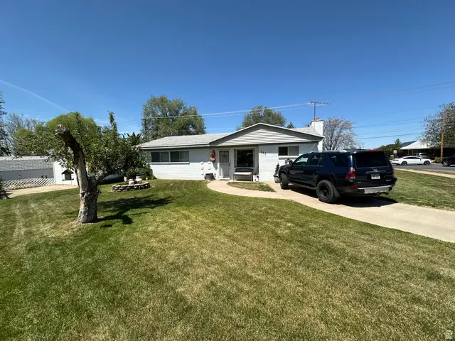 367 Hawthorne Dr, Layton, UT 84041 - #1
