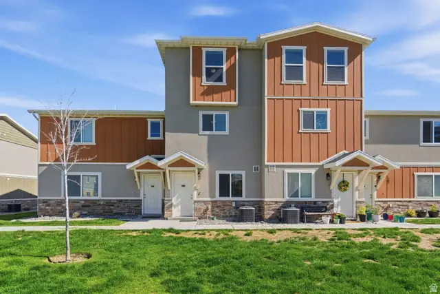 212 E 700 N, Vineyard, UT 84058 - #1