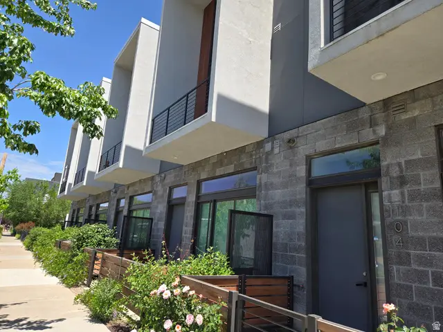 877 S 200 W #103, Salt Lake City, UT 84101 - #2