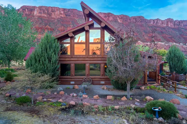 76 Castle Vly Dr, Castle Valley, UT 84532