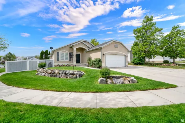 5949 W Fragrant Ln, Herriman, UT 84096 - #3