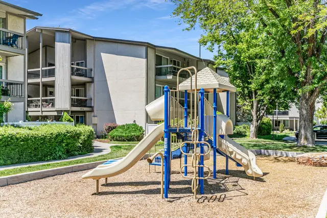 5839 S Waterbury Dr E #UNIT K, Holladay, UT 84121 - #2