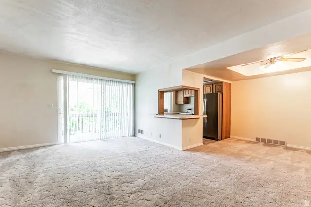 5839 S Waterbury Dr E #UNIT K, Holladay, UT 84121 - #3