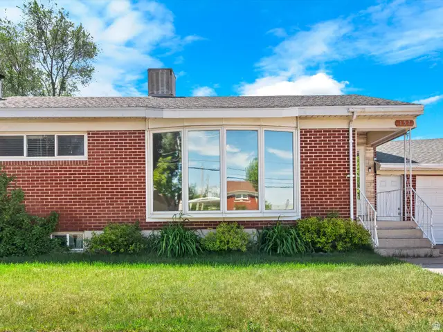 157 W 4400 S, Washington Terrace, UT 84405 - #1