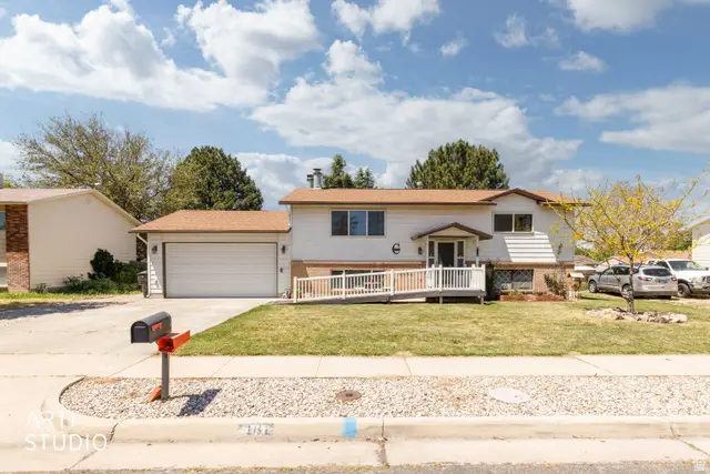 1131 N 575 W, Clinton, UT 84015 - #2