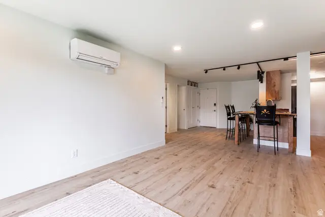 530 S 400 E #2203, Salt Lake City, UT 84111 - #3