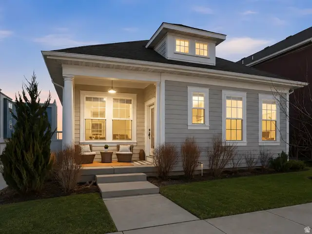 6149 W Moon Valley Dr, South Jordan, UT 84009 - #2
