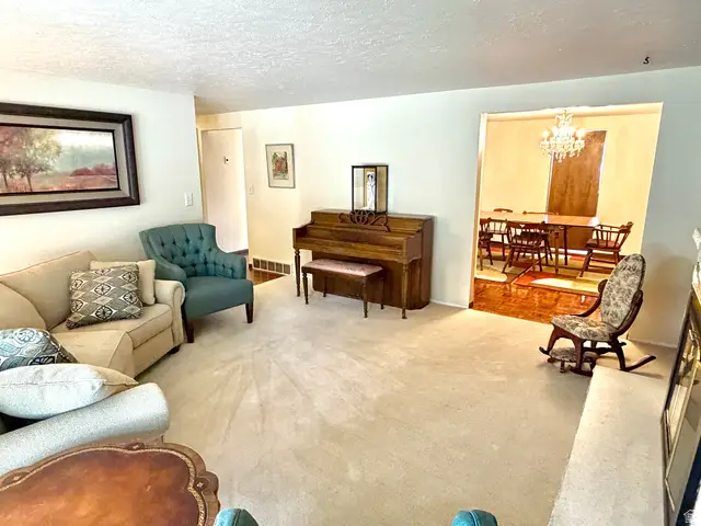 2983 E Banbury Rd, Cottonwood Heights, UT 84121 - #3
