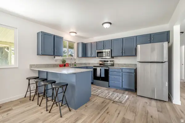 13484 S Homestead Ln, Riverton, UT 84065