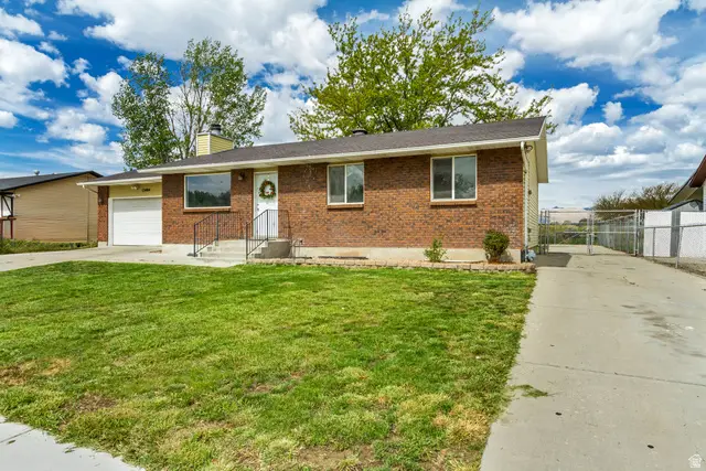 13484 S Homestead Ln, Riverton, UT 84065 - #2