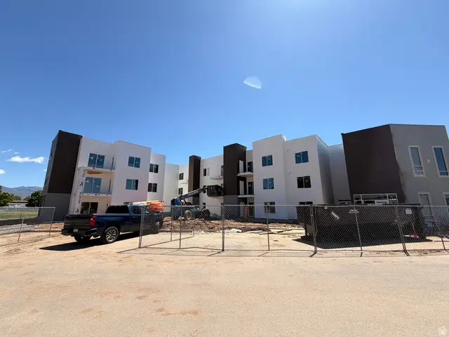 1652 N Main Dr E #30, Layton, UT 84041 - #2