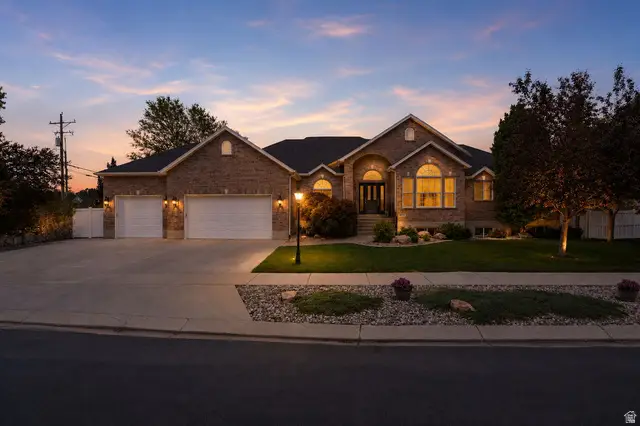 313 E Golden Pheasant Dr S, Draper, UT 84020 - #2