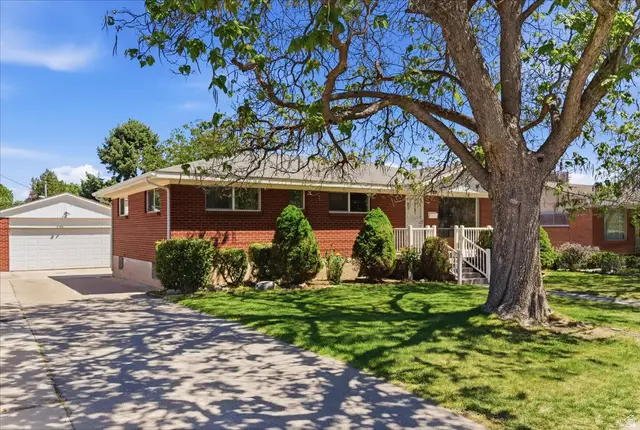 5466 Paulette Ave, West Valley City, UT 84120 - #2