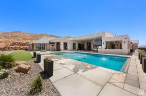 1141 E Lost Ridge Dr, Washington, UT 84780 - #2