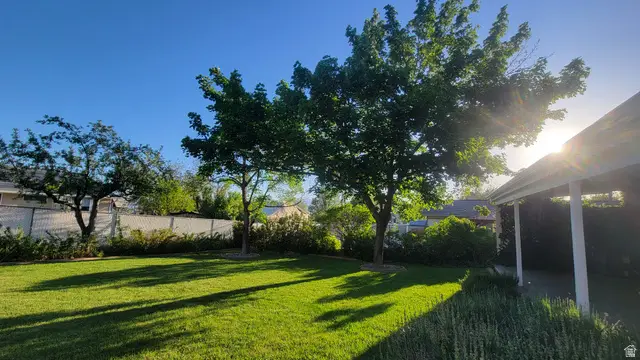 322 E Lane Cir, Sandy, UT 84070 - #2