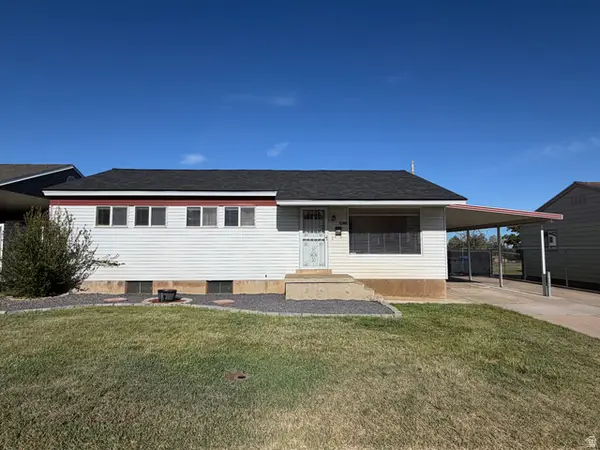 4579 S 250 E, Washington Terrace, UT 84405