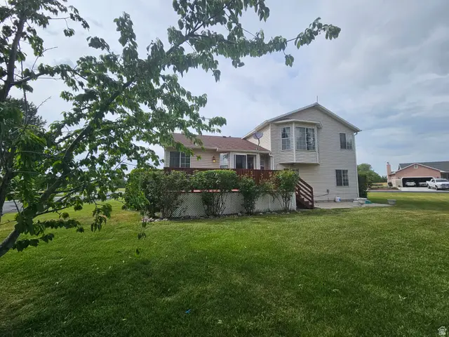 413 Country Dr, Stansbury Park, UT 84074 - #2