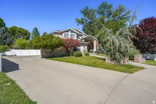 1576 E Bridlebrook Cir S, Salt Lake City, UT 84117 - #3