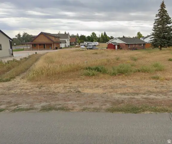411 N Sunrise Dr, Garden City, UT 84028 - #2
