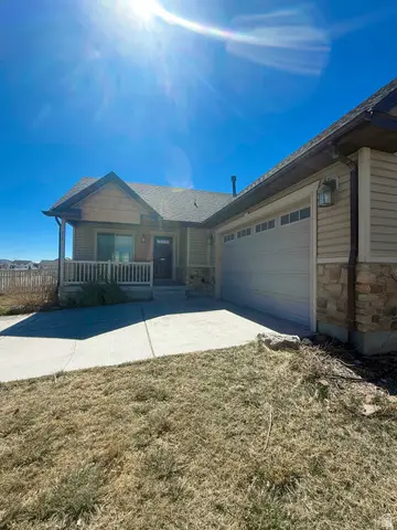 1612 E Shadow Dr, Eagle Mountain, UT 84005 - #2
