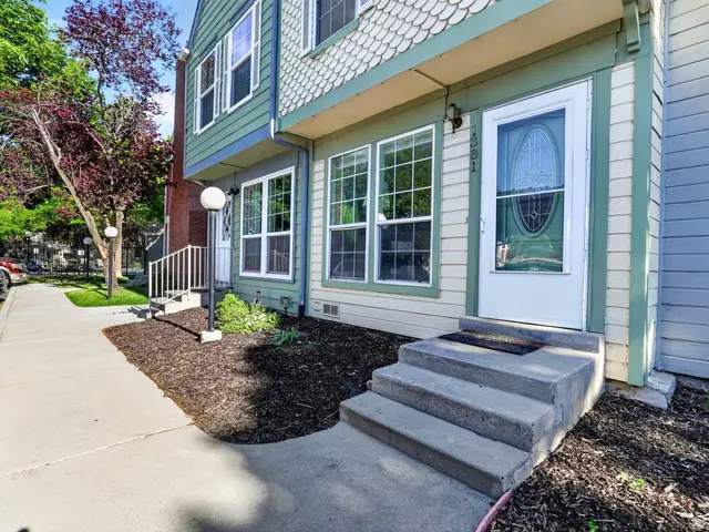 1381 W Beacon Hill Dr S, Taylorsville, UT 84123 - #3