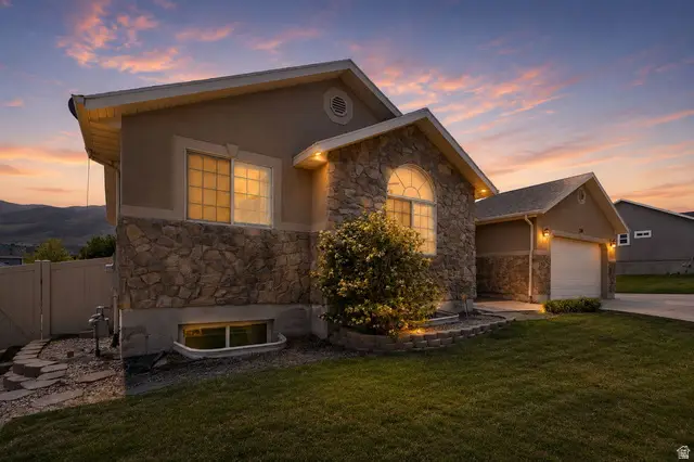 319 W Lariat Blvd, Saratoga Springs, UT 84045 - #1
