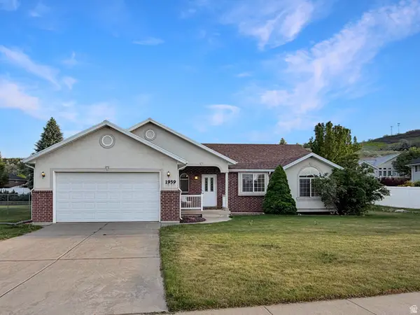 1959 Deer Run Dr, South Weber, UT 84405