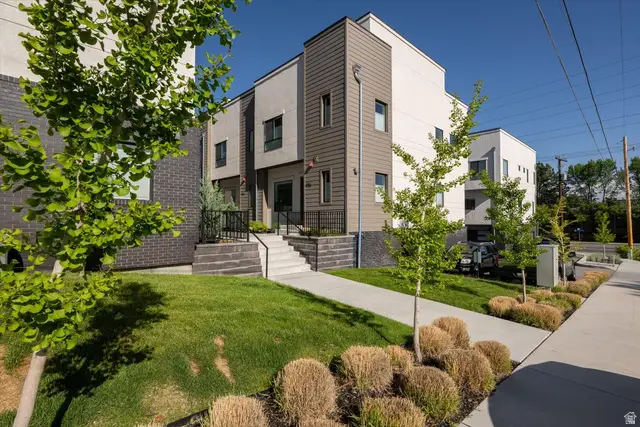 6988 S Brookhill Dr, Cottonwood Heights, UT 84121 - #1