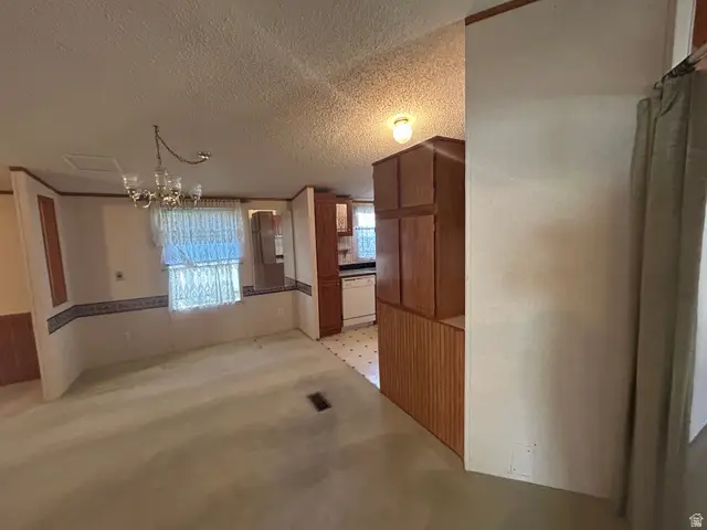 238 E Detroiter Cir S, Murray, UT 84107 - #3