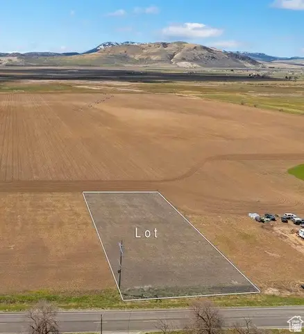 7985 N 2400 W #3, Amalga, UT 84335