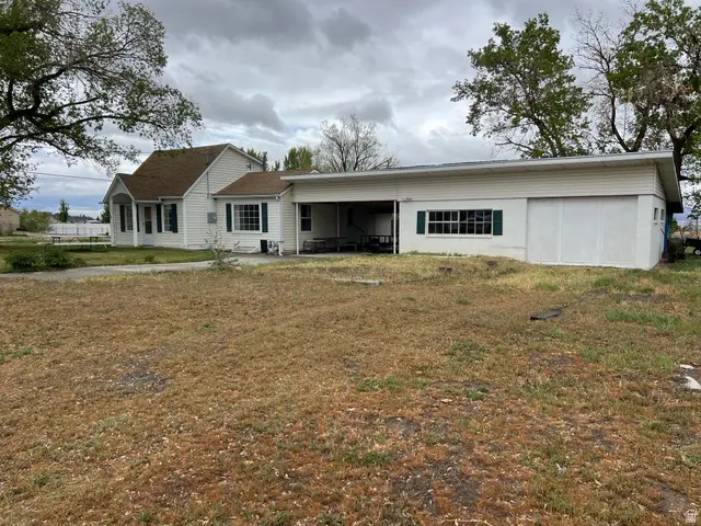 692 S 300 W, Mount Pleasant, UT 84647 - #2