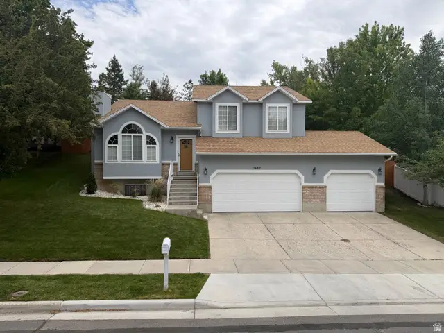 1682 E Sunrise Meadow Dr, Sandy, UT 84093 - #1