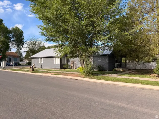 492 N 500 E, Roosevelt, UT 84066 - #1