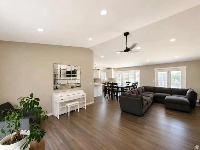 8565 S Festive Way #LOT 47, West Jordan, UT 84088 - #2
