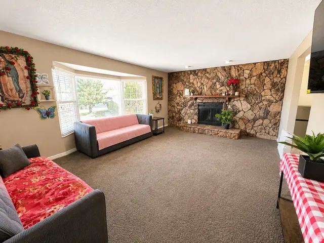 3931 W Stillwater Pl, West Valley City, UT 84120 - #2