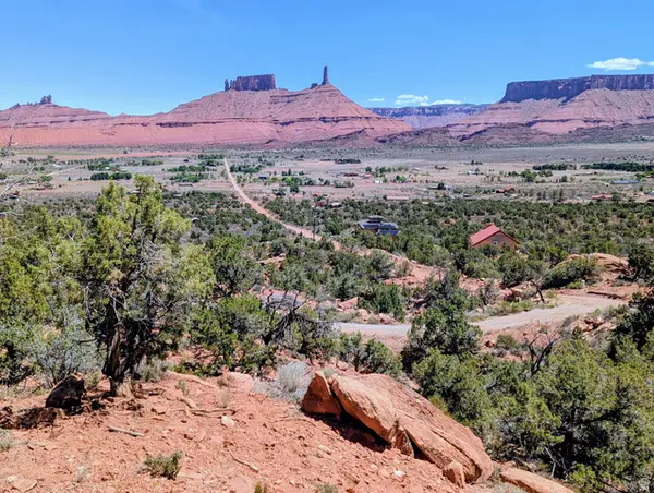 169 Shafer Ln #169, Castle Valley, UT 84532