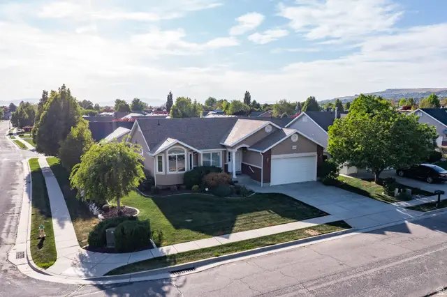 2205 N 600 E, North Ogden, UT 84414 - #1